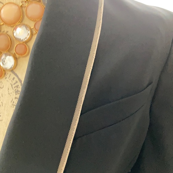 BCBG Maxazria black one button suit blazer jacket - Picture 5 of 6